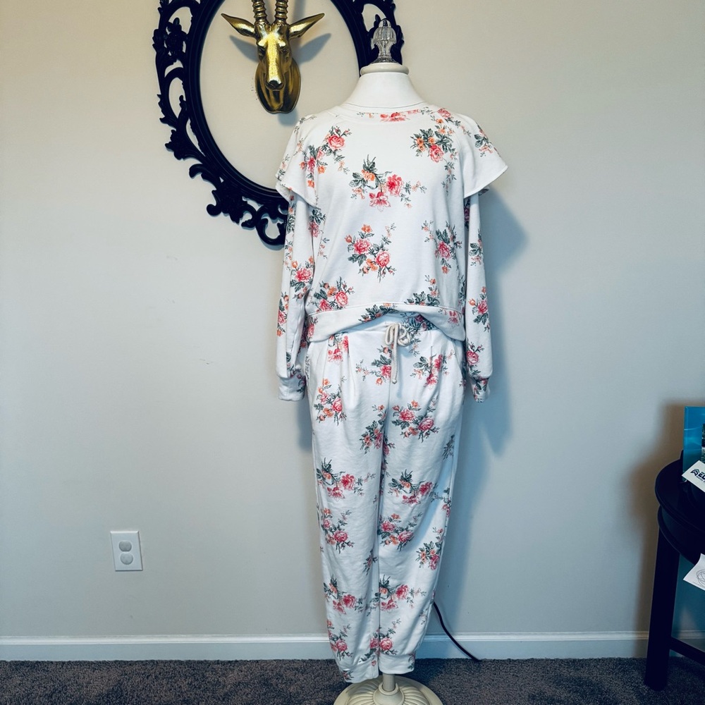 Lou & Grey White with Floral Print Sweatshirt and Pants Set